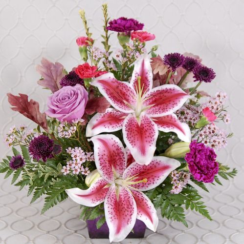 Roberts Floral & Gift - Bismarck Florist & Flower Delivery