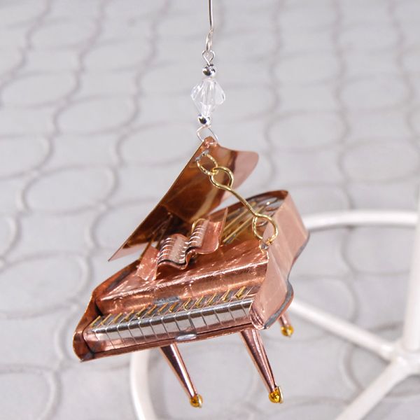 Hanging Grand Piano Gift :: Roberts Floral and Gifts